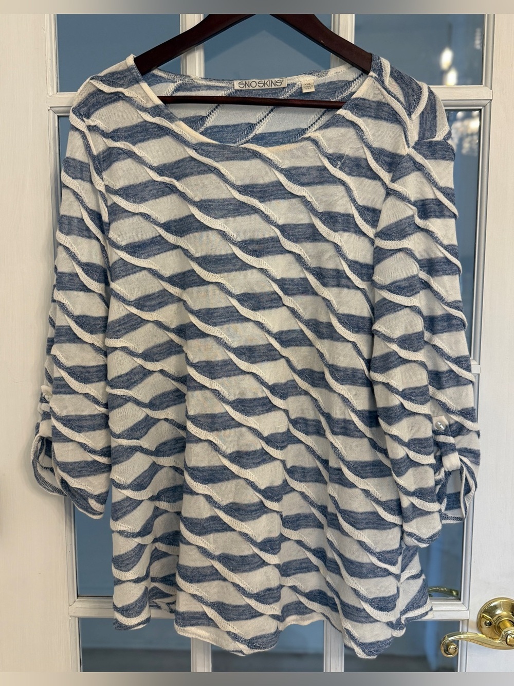 SNO SKINS Women's Blue & White Wavy Pattern Long Sleeve Top Size XXL